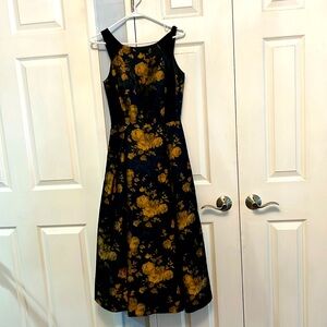 Stunning TEDBAKER SIZE 0 DRESS